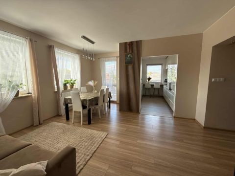 Sprzedaż Mieszkanie Koszarowa, Siedlce